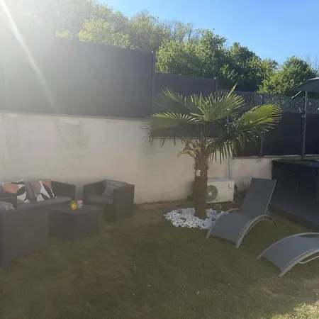 Maison A La Campagne Avec Piscine Sans Vis-a-vis Nyaraló
