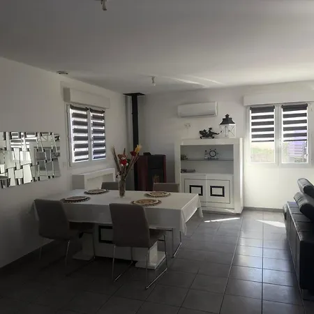 Nyaraló Maison A La Campagne Avec Piscine Sans Vis-a-vis Thodure